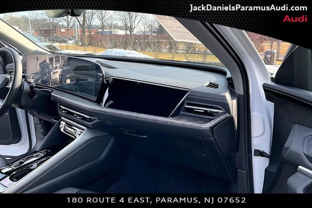 Used 2025 Audi Q5 Premium Plus w/ Premium Plus image 14