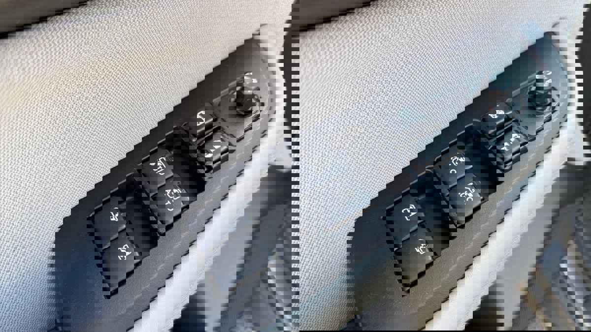 Used 2018 Subaru Outback 2.5i Premium image 19