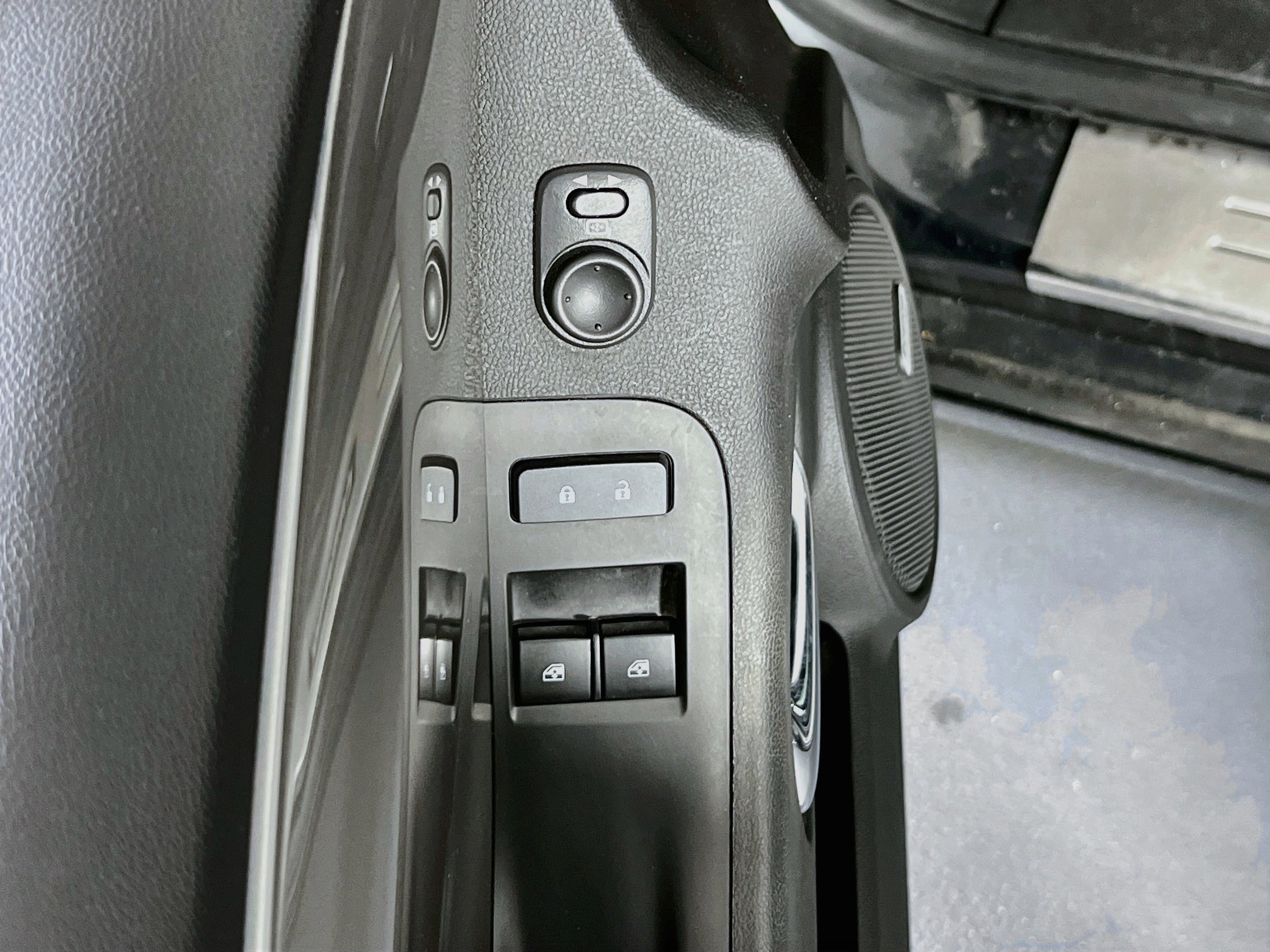 Used 2015 Chevrolet Camaro SS w/ RS Package RWD image 17