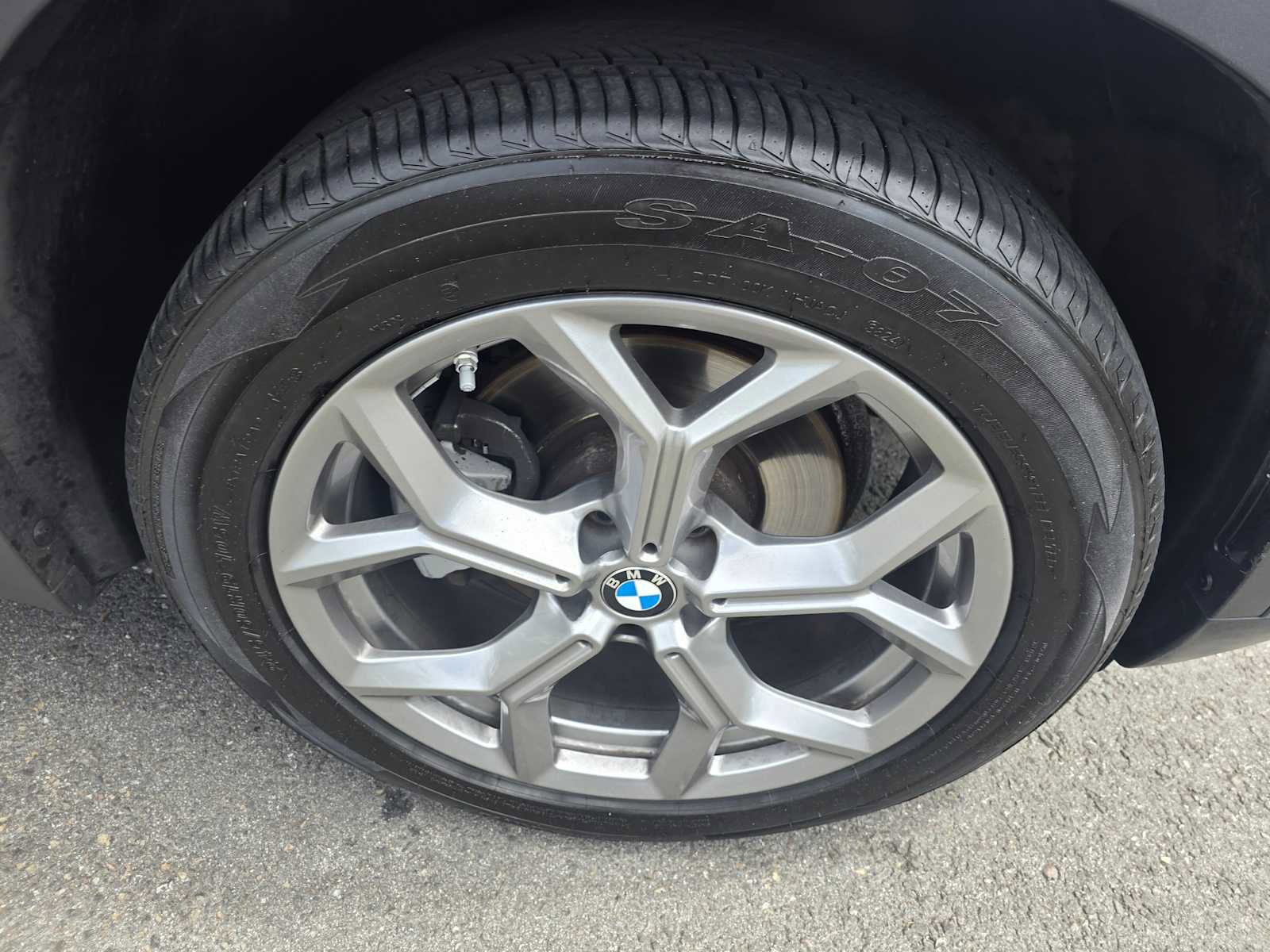 Used 2024 BMW X3 sDrive30i w/ Convenience Package RWD image 9