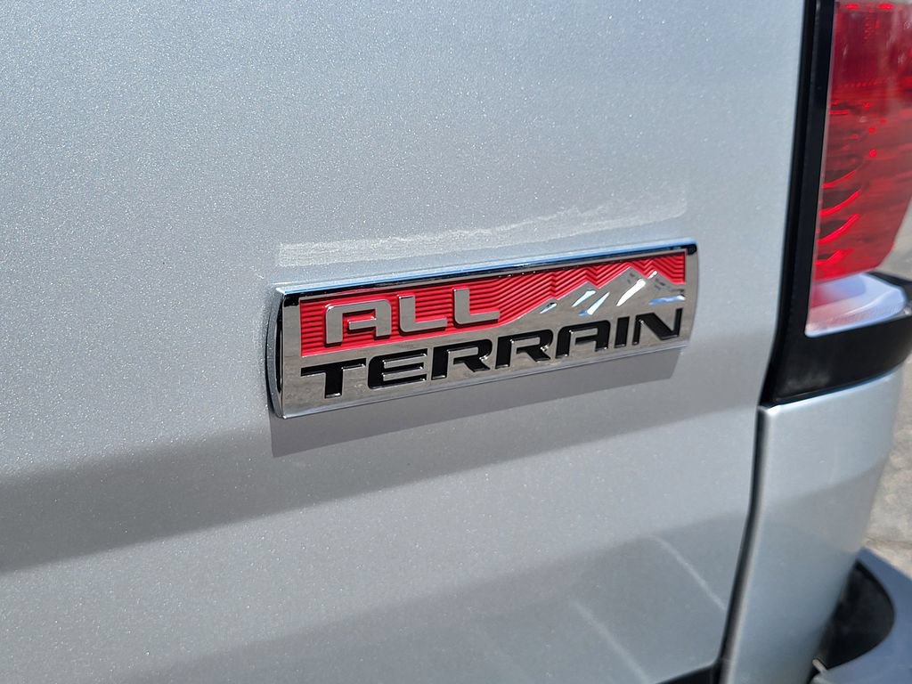 Used 2016 GMC Canyon SLE w/ SLE Convenience Package AWD/4WD image 8
