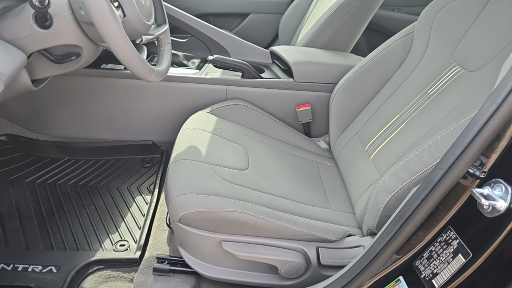 Certified 2026 Hyundai Elantra Sport FWD image 14