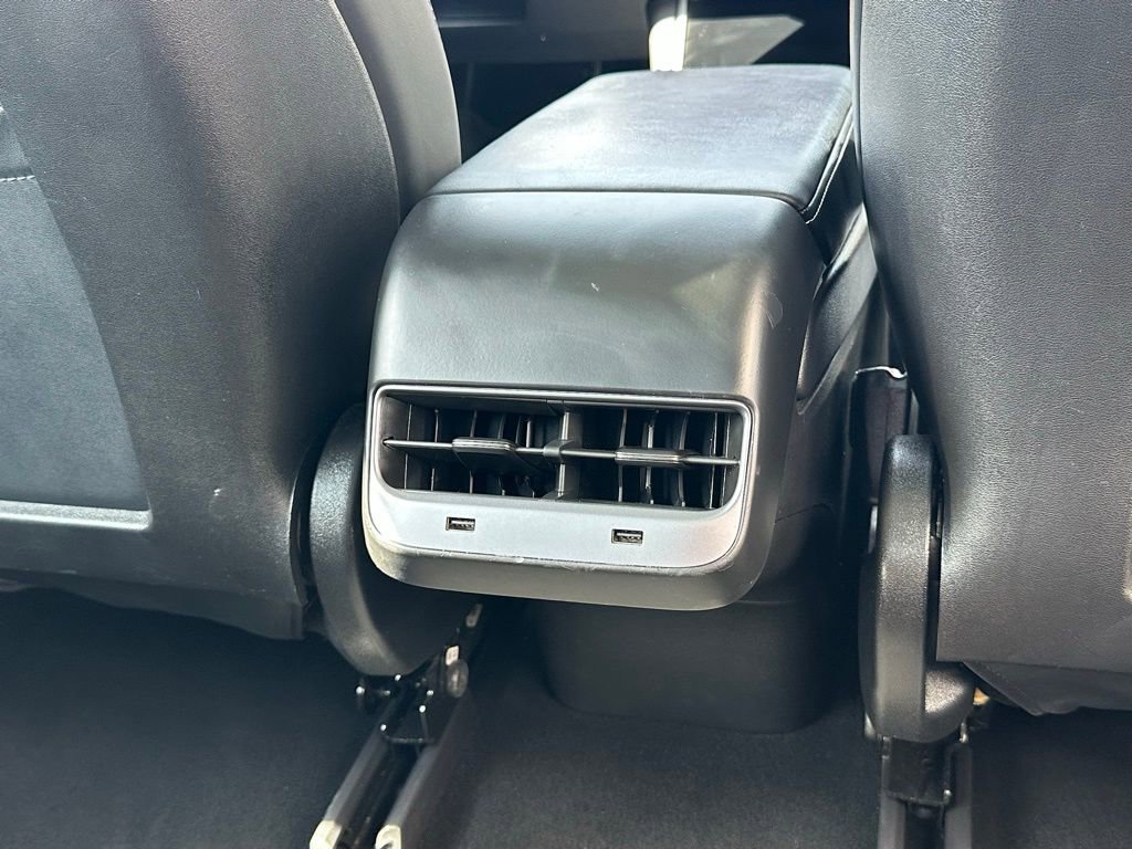 Used 2018 Tesla Model 3 Mid Range image 31