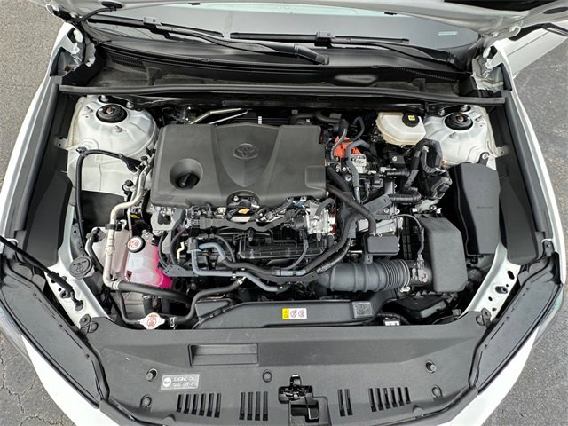 Used 2025 Toyota Camry LE image 30