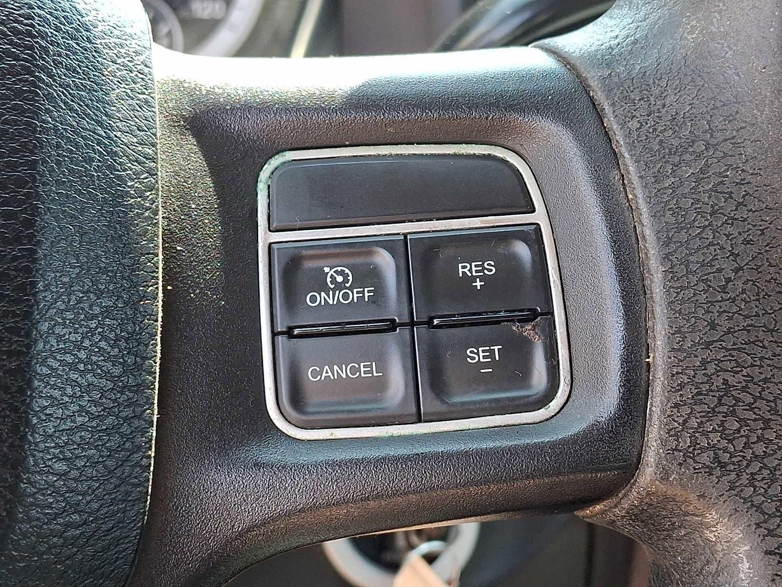 Used 2013 RAM 1500 Express image 20