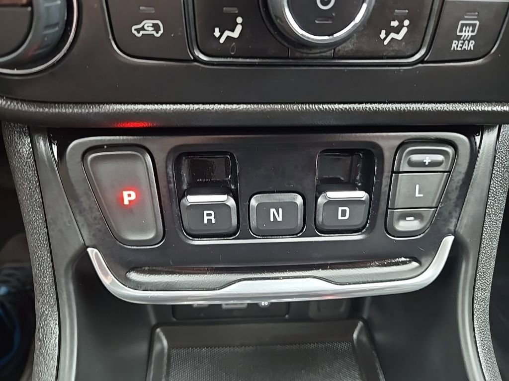 Used 2021 GMC Terrain SLT w/ LPO, Floor Liner Package image 30