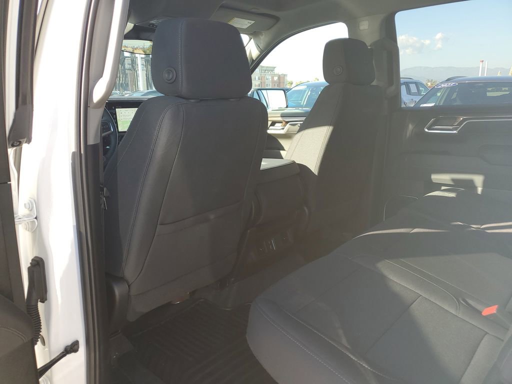 Used 2025 Chevrolet Silverado 1500 LT image 14