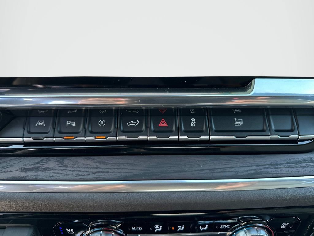 New 2026 GMC Sierra 1500 SLT w/ SLT Premium Package image 30