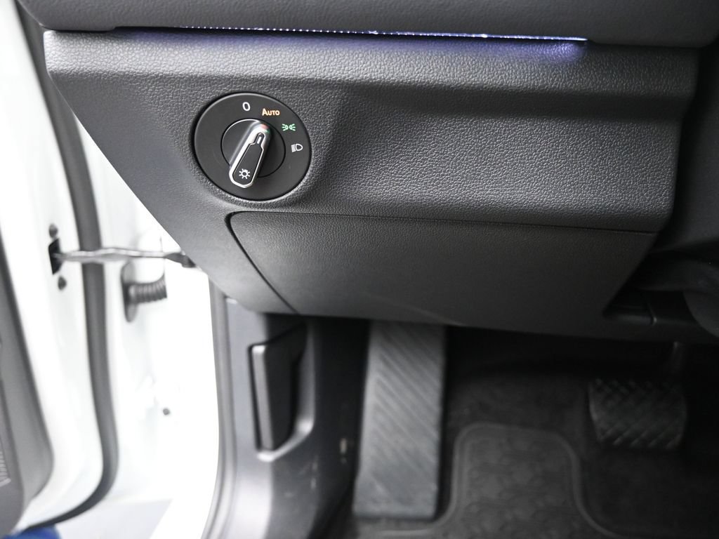 New 2026 Volkswagen Jetta SEL FWD image 17