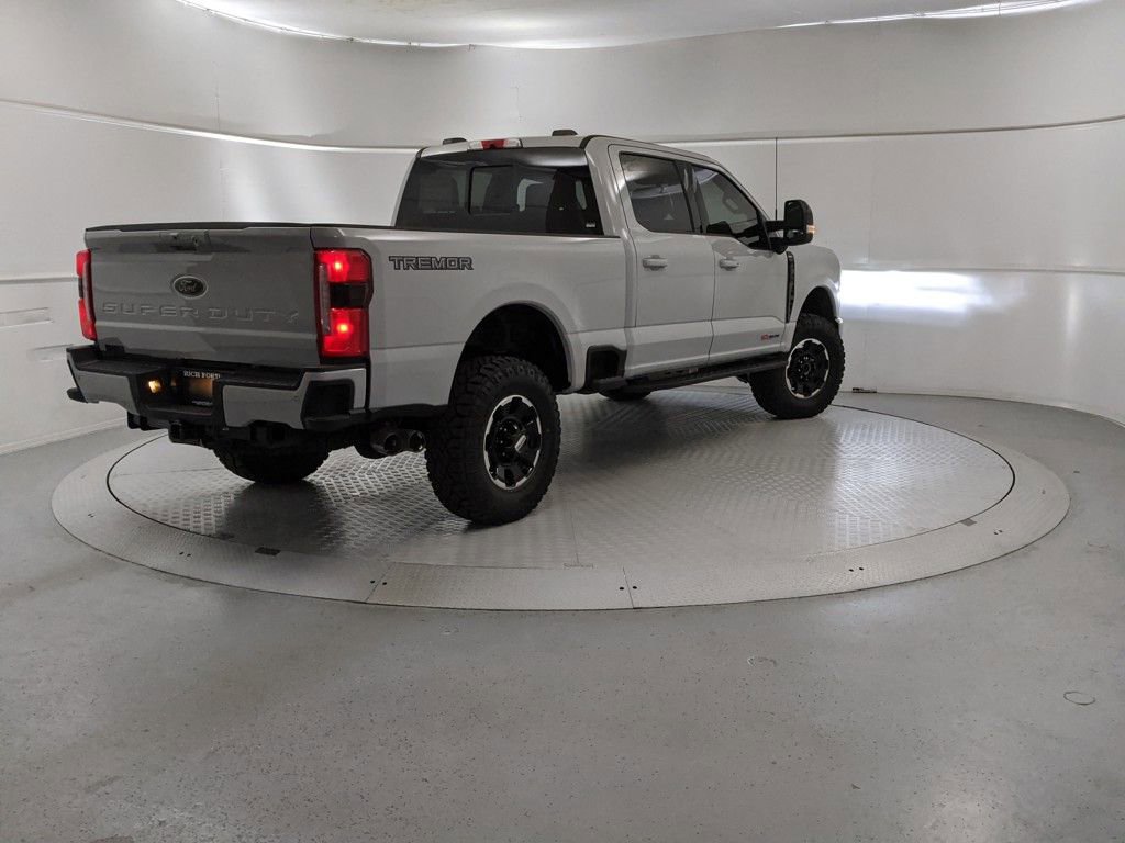 New 2025 Ford F250 Lariat w/ Lariat Ultimate Package image 3