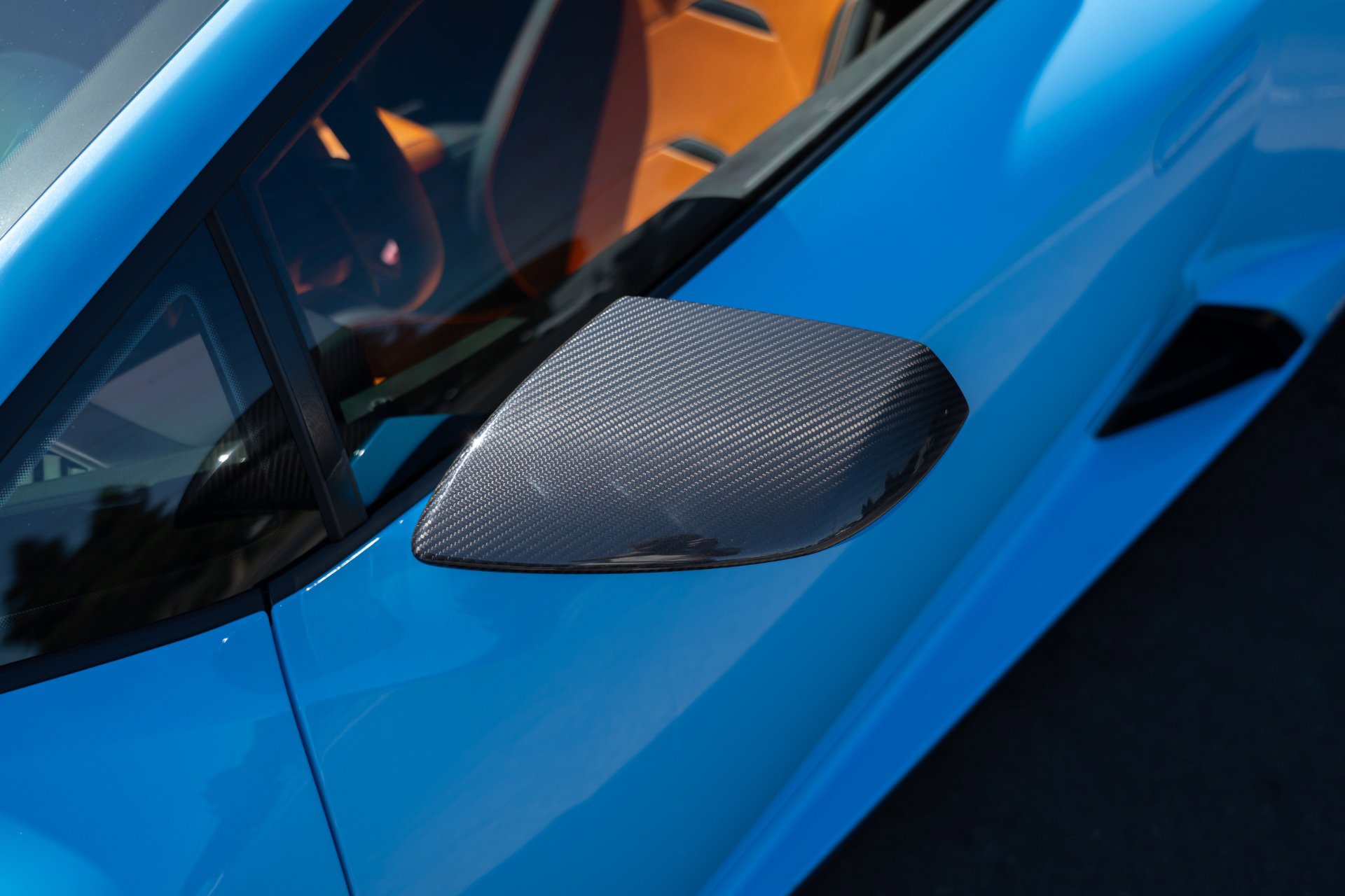 Used 2024 Lamborghini Huracan EVO image 18