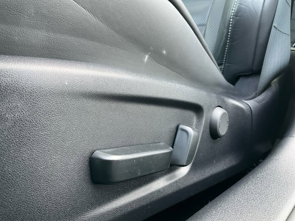 Used 2022 Lexus IS 350 F Sport w/ Navigation Package image 35