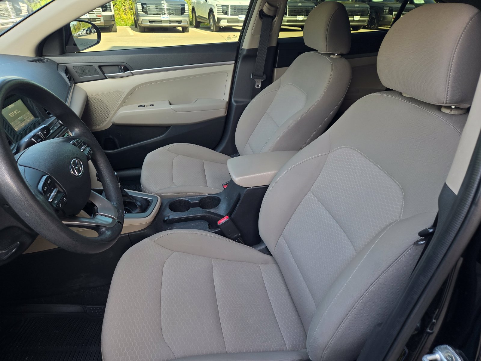 Used 2020 Hyundai Elantra SE FWD image 20