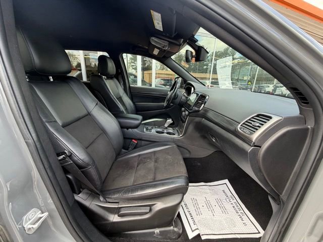 Used 2021 Jeep Grand Cherokee Altitude AWD/4WD image 11