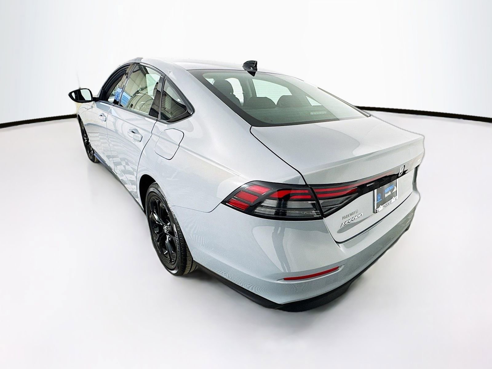 Used 2025 Honda Accord SE image 5