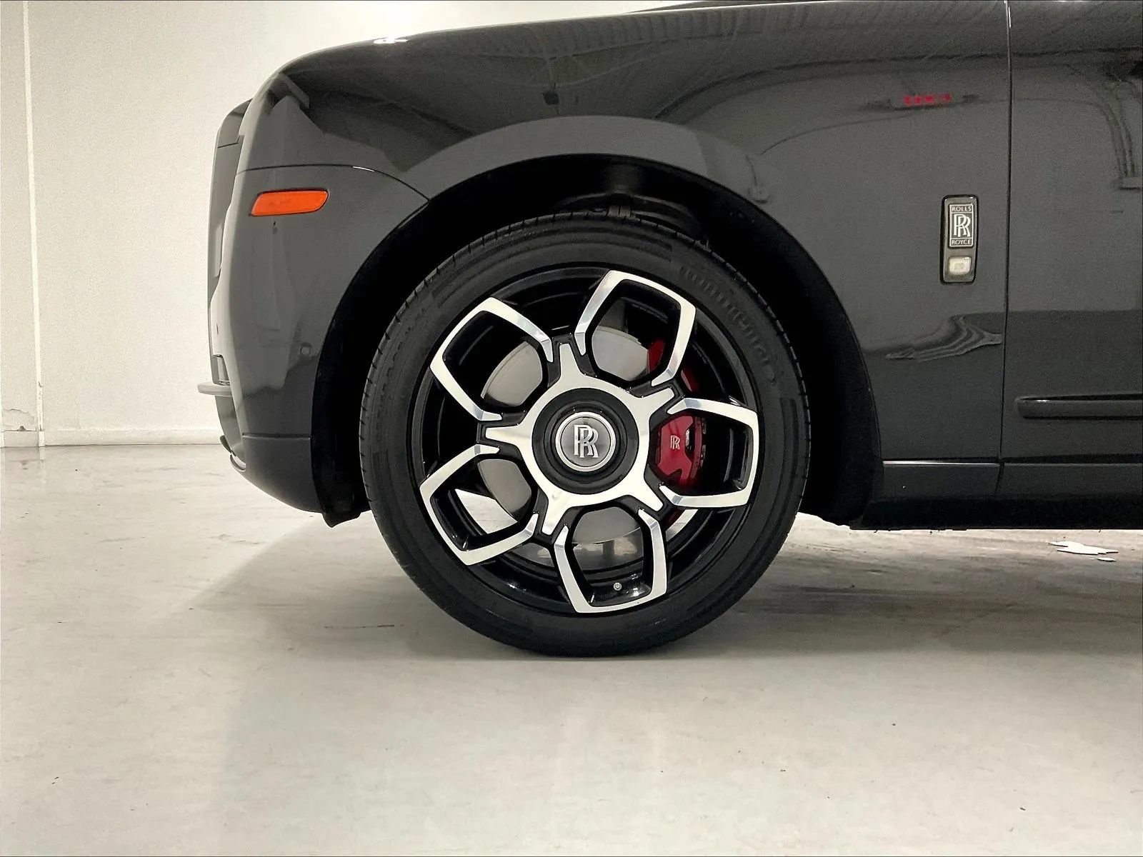Used 2021 Rolls-Royce Cullinan Black Badge AWD/4WD image 40
