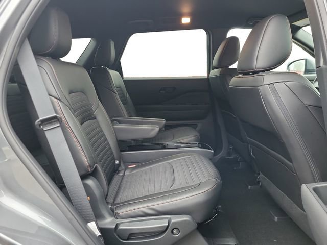 New 2025 Nissan Pathfinder Rock Creek image 26