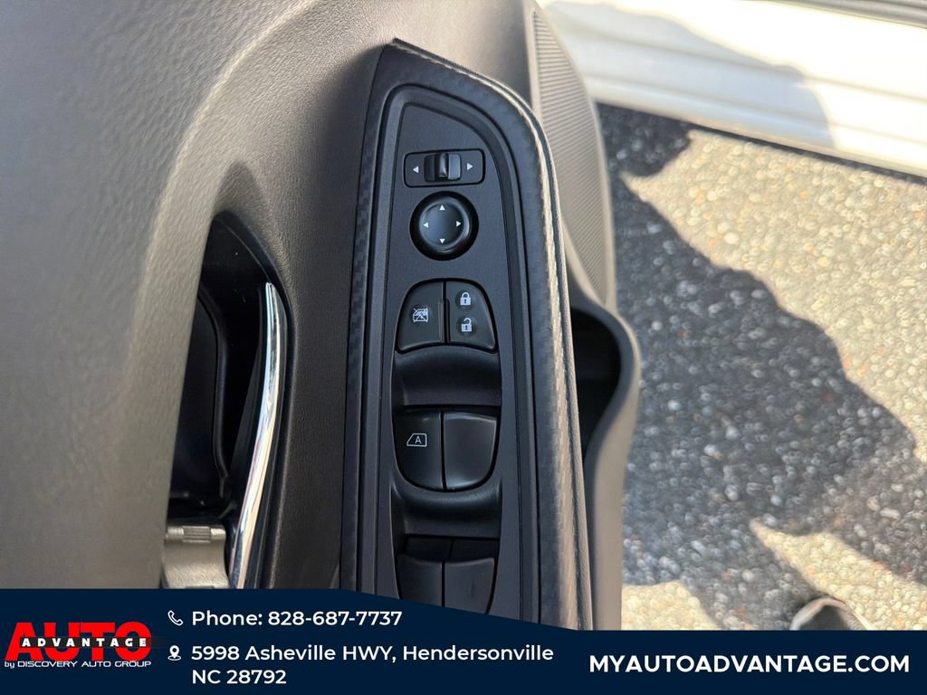 Used 2024 Nissan Versa SV w/ Trunk Package FWD image 10