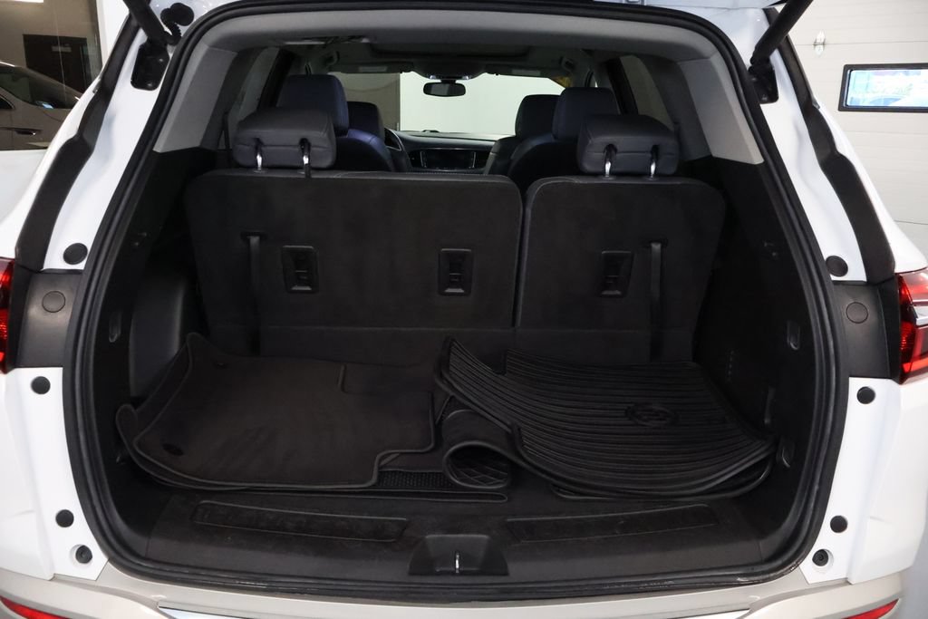 Used 2020 Buick Enclave Essence w/ Trailering Package, 5000 lbs. AWD/4WD image 17