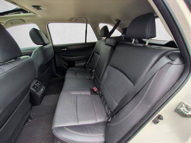 Used 2018 Subaru Outback 2.5i Limited AWD/4WD image 17