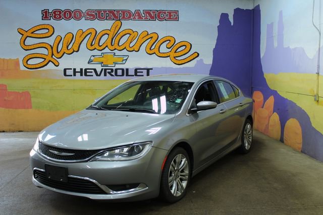 Used 2015 Chrysler 200 Limited w/ Comfort Group FWD image 2