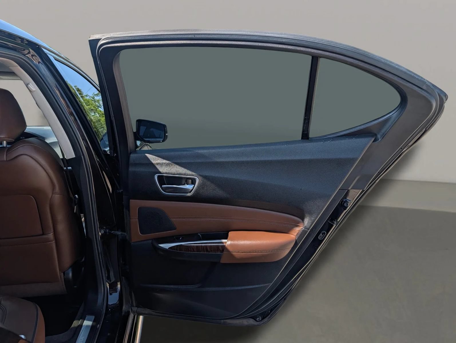 Used 2018 Acura TLX w/ Technology Package FWD image 19