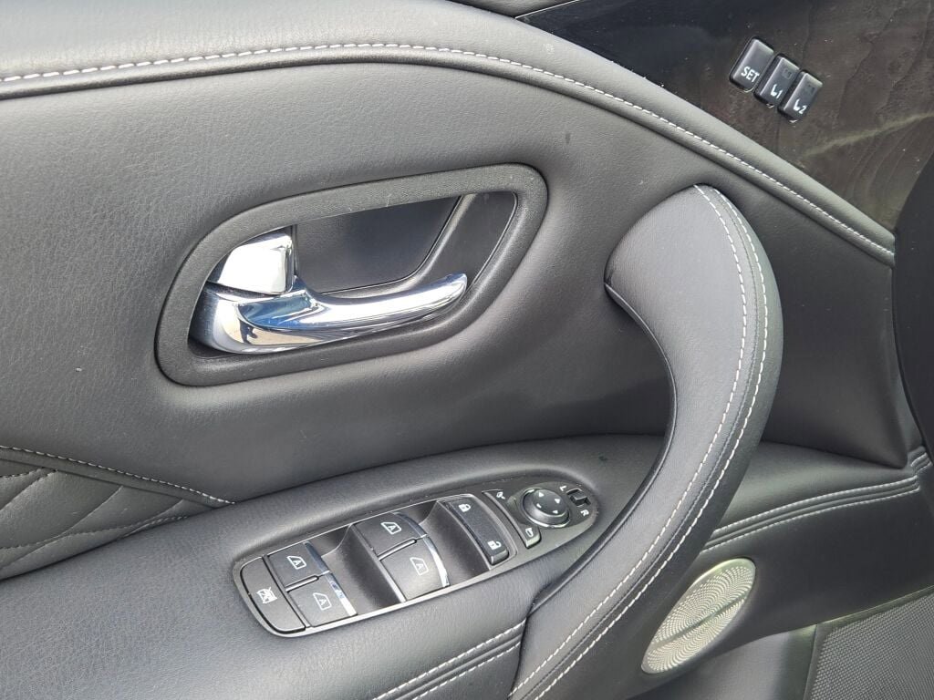 Used 2024 INFINITI QX80 Sensory w/ Cargo Package image 25