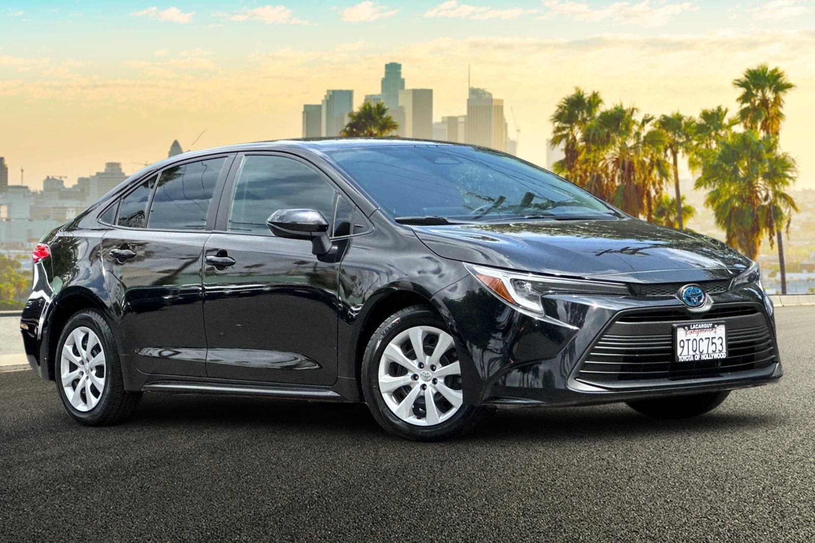 Certified 2025 Toyota Corolla LE FWD video 2