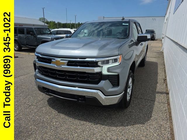 Used 2023 Chevrolet Silverado 1500 LT AWD/4WD image 3