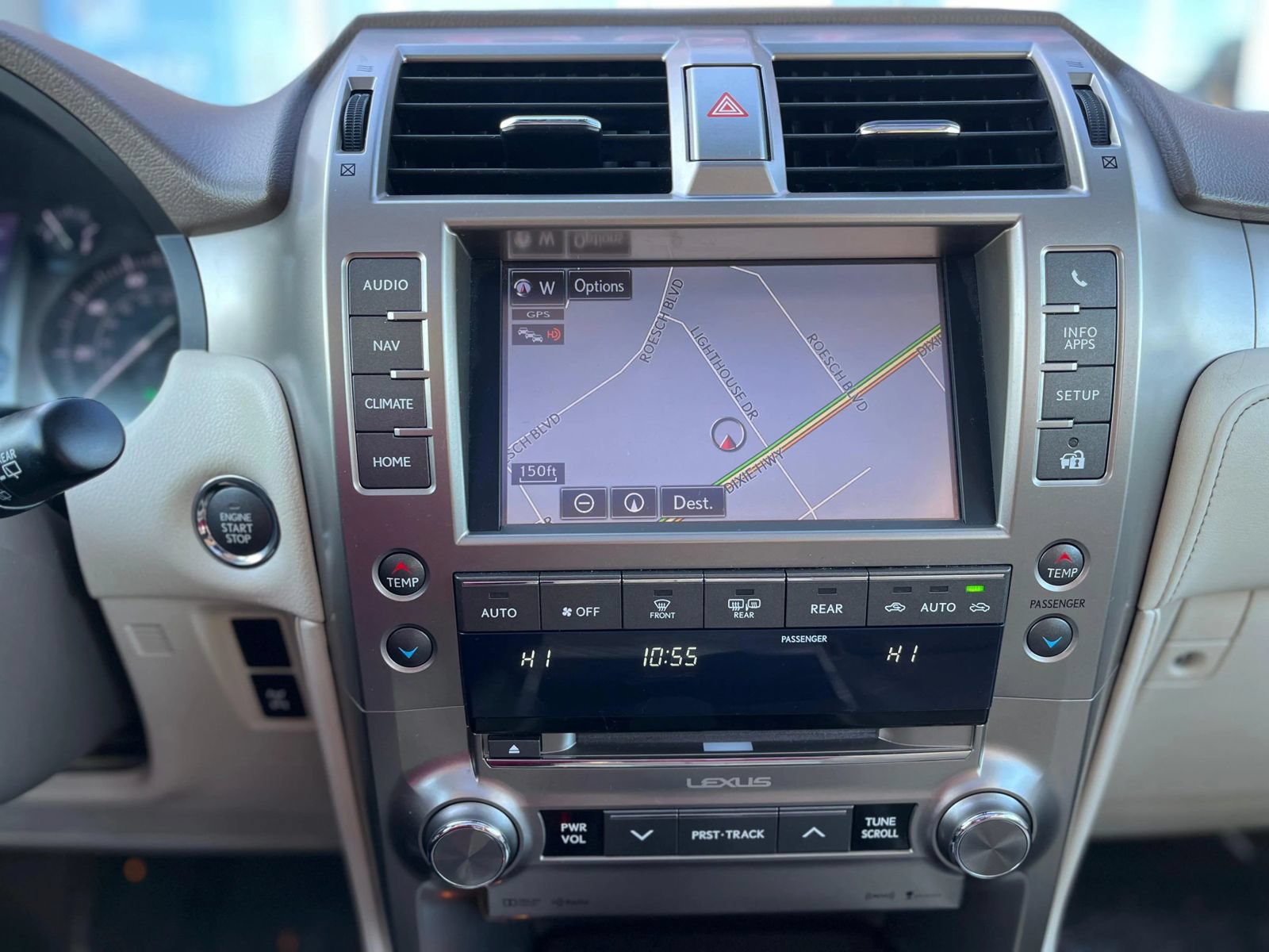 Used 2015 Lexus GX 460 w/ Premium Package AWD/4WD image 22