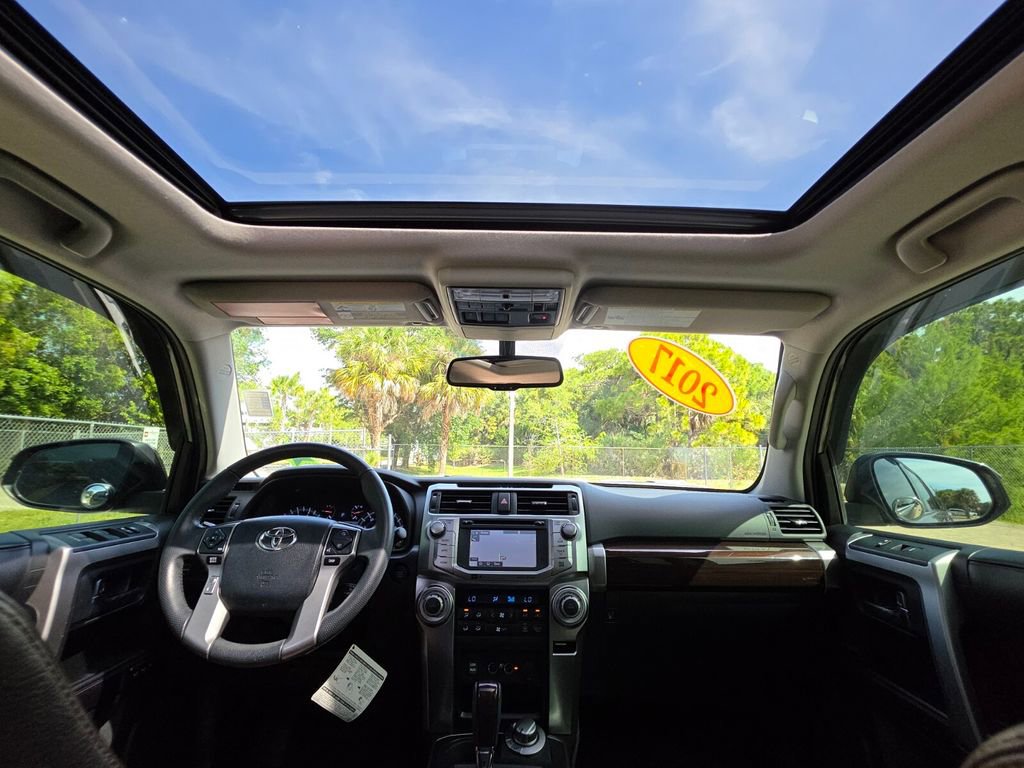 Certified 2017 Toyota 4Runner Limited AWD/4WD image 4