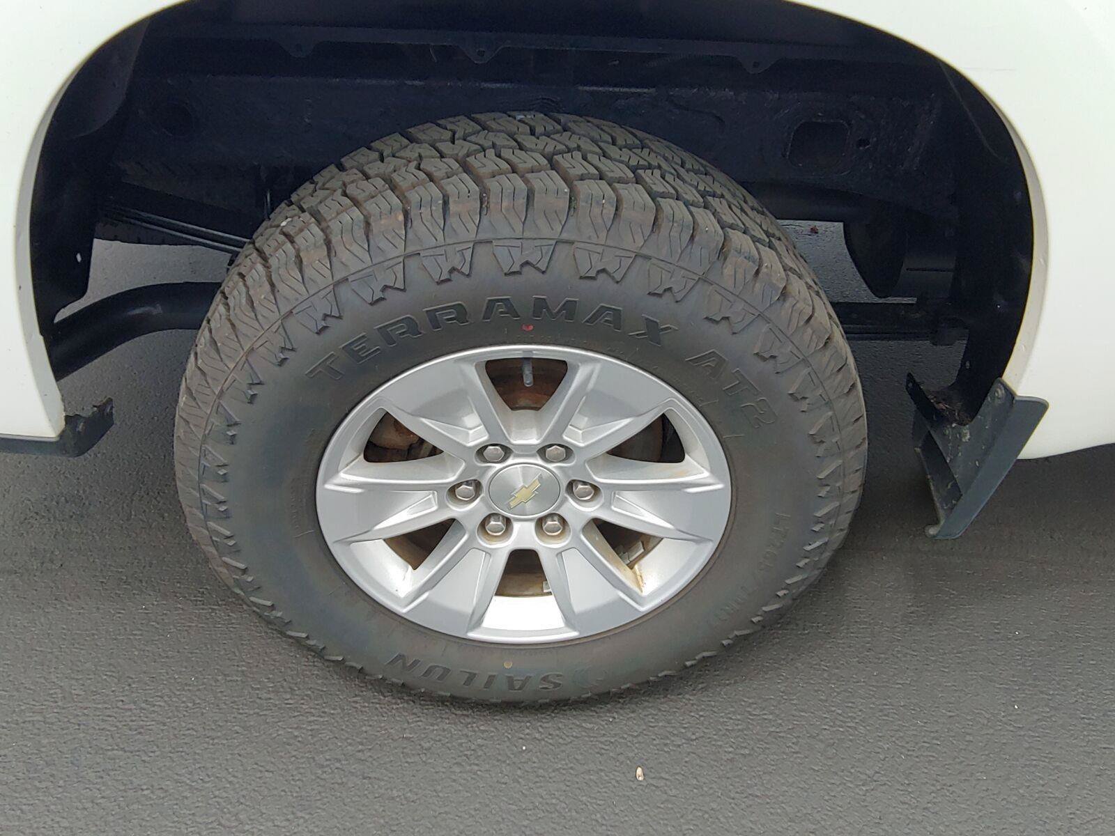 Used 2019 Chevrolet Silverado 1500 LT w/ True North Edition AWD/4WD image 28
