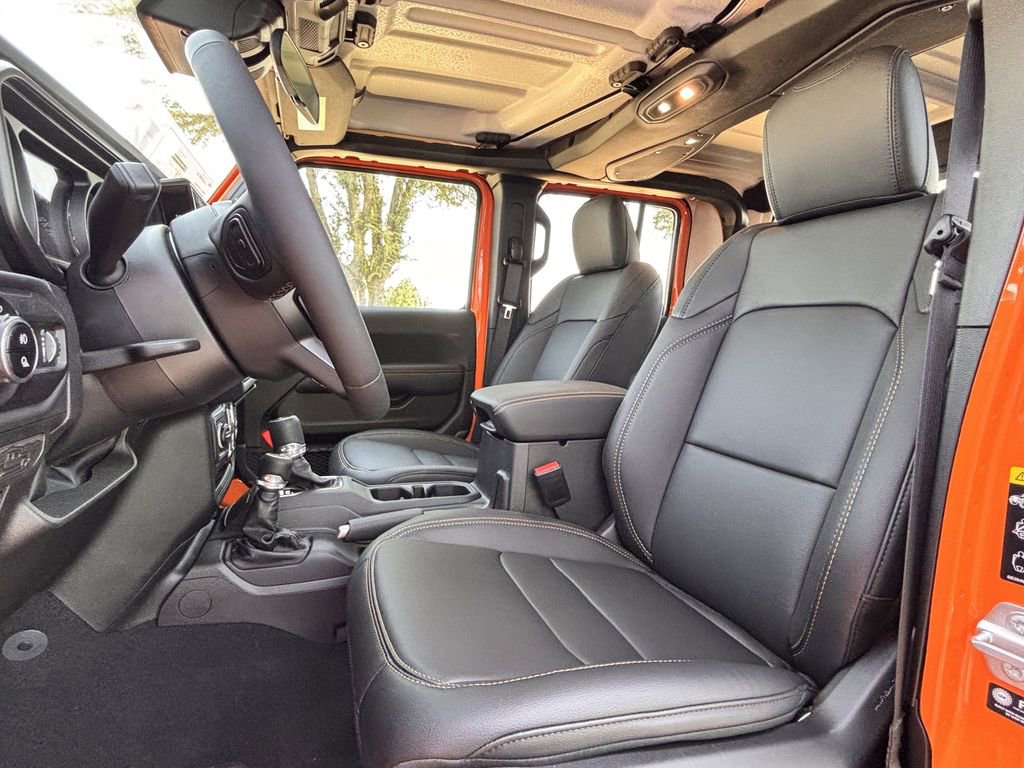 New 2025 Jeep Gladiator Sport image 19