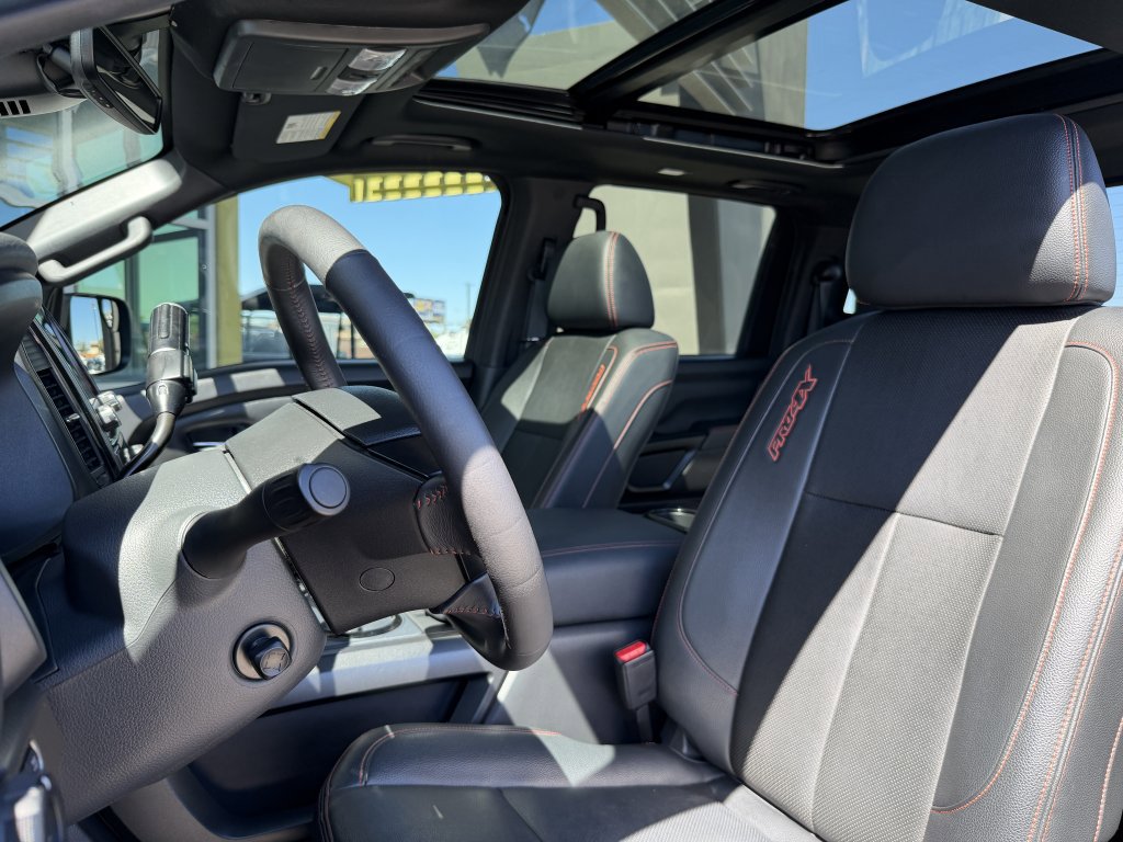 Used 2024 Nissan Titan PRO-4X w/ Pro-4x Convenience Package image 36
