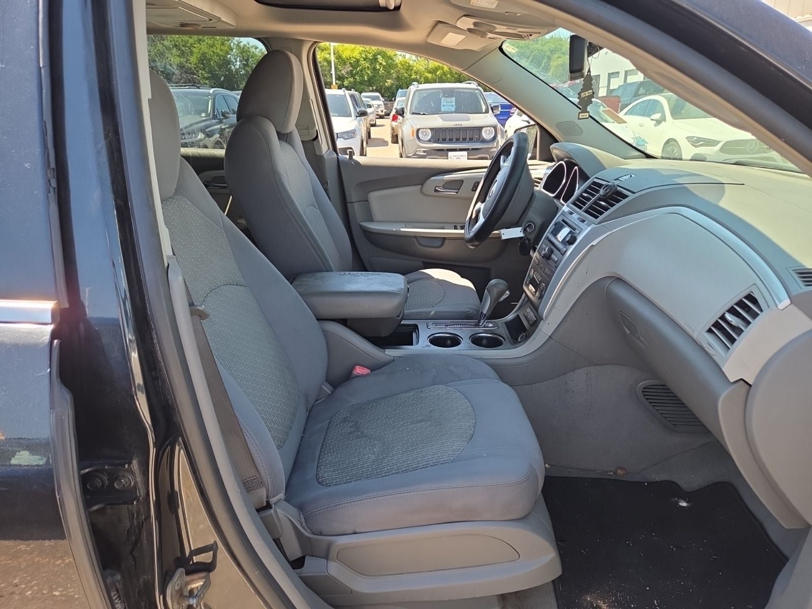 Used 2009 Chevrolet Traverse LT AWD/4WD image 11