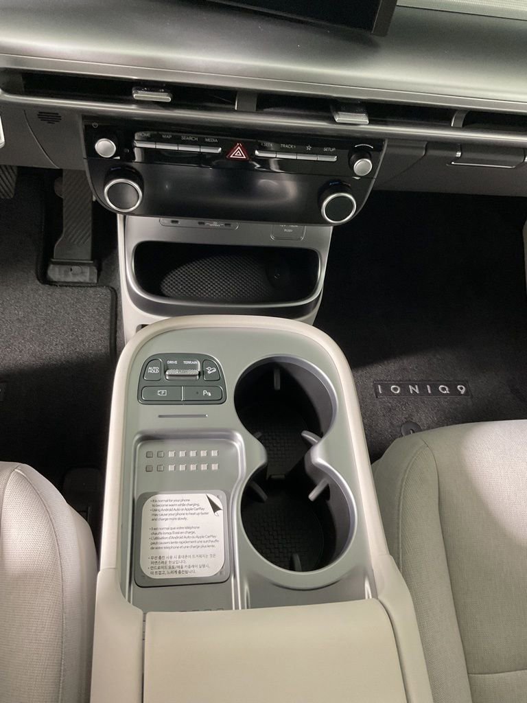 New 2026 Hyundai Ioniq 9 SE image 30