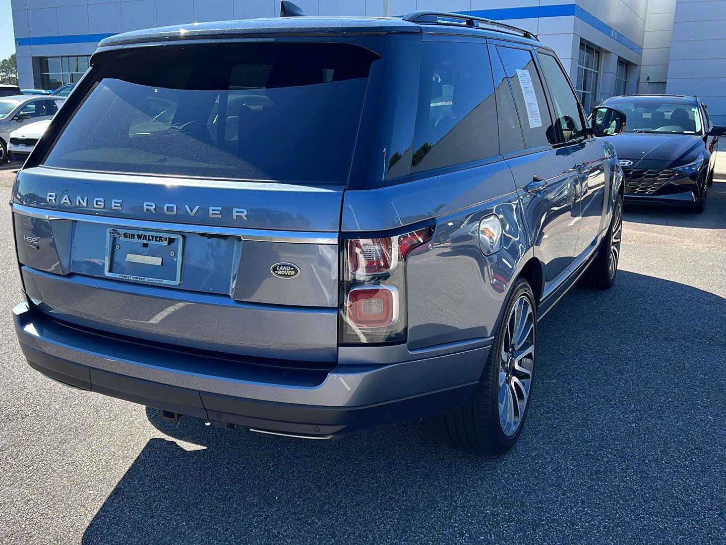 Used 2020 Land Rover Range Rover HSE image 44