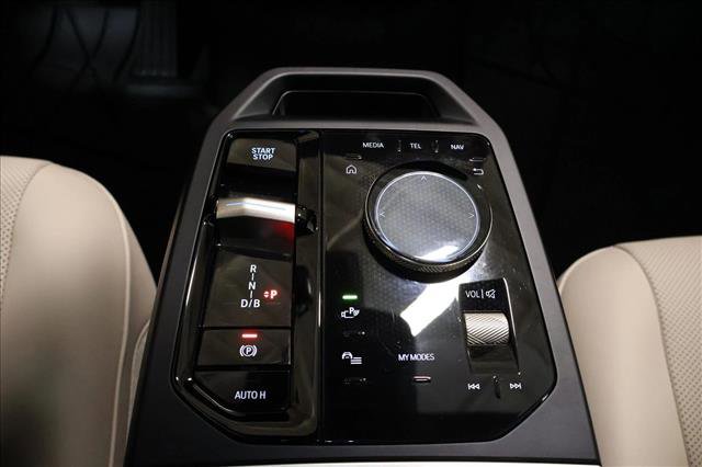 Used 2024 BMW iX xDrive50 w/ Premium Package image 16