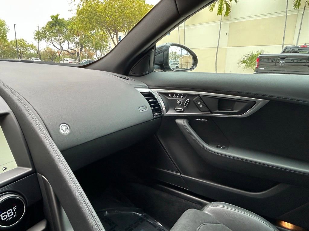 Used 2024 Jaguar F-TYPE R-Dynamic image 26