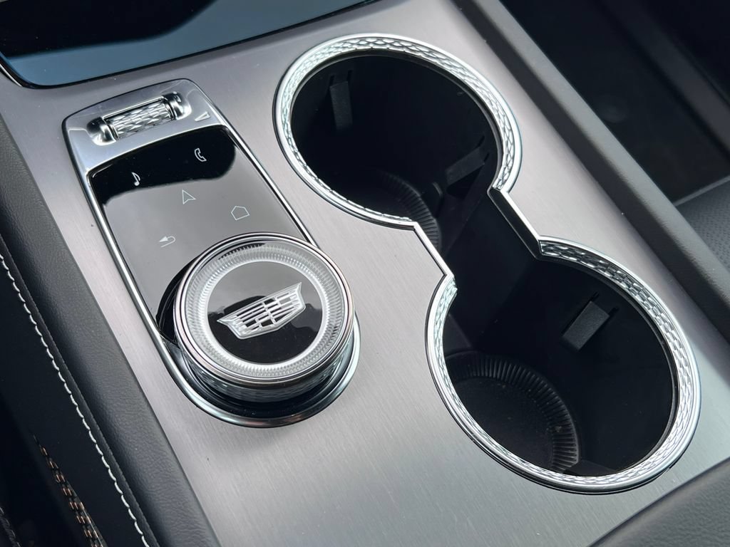New 2026 Cadillac Vistiq Luxury AWD/4WD image 25
