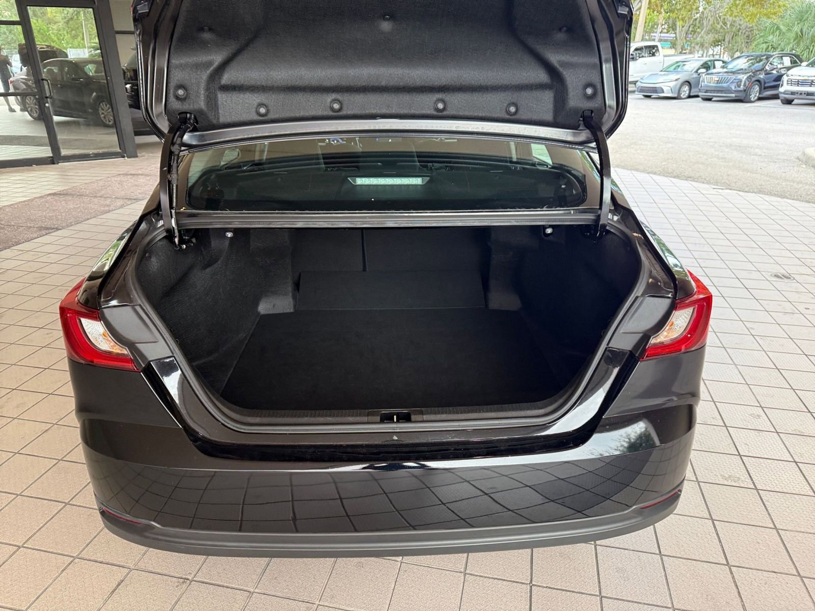 Used 2025 Toyota Camry LE image 24