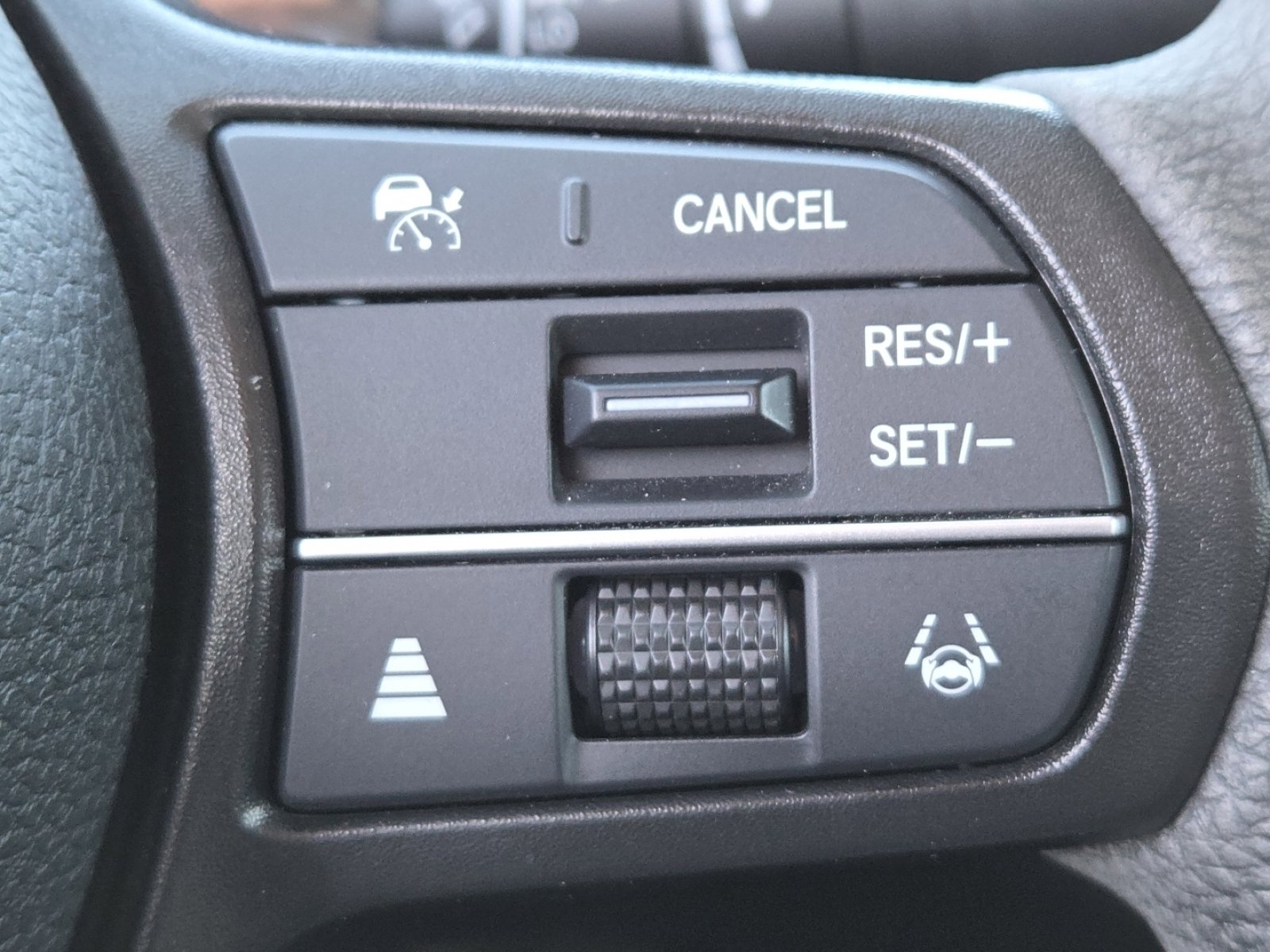 Used 2023 Honda Accord EX image 8