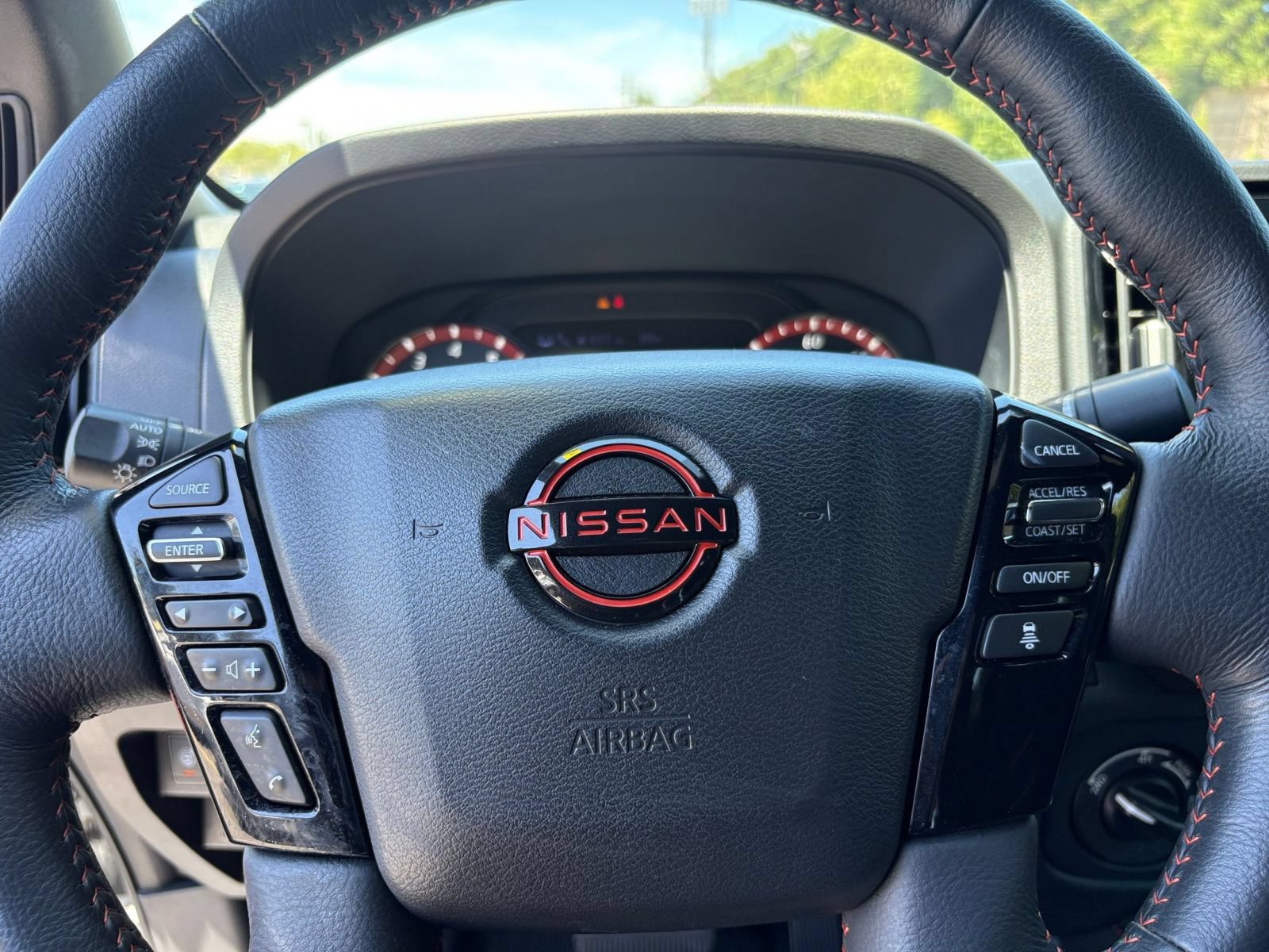 Used 2026 Nissan Frontier PRO-4X AWD/4WD image 28