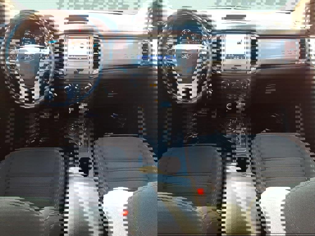 Used 2020 Ford Ranger XLT w/ Trailer Tow Package image 12