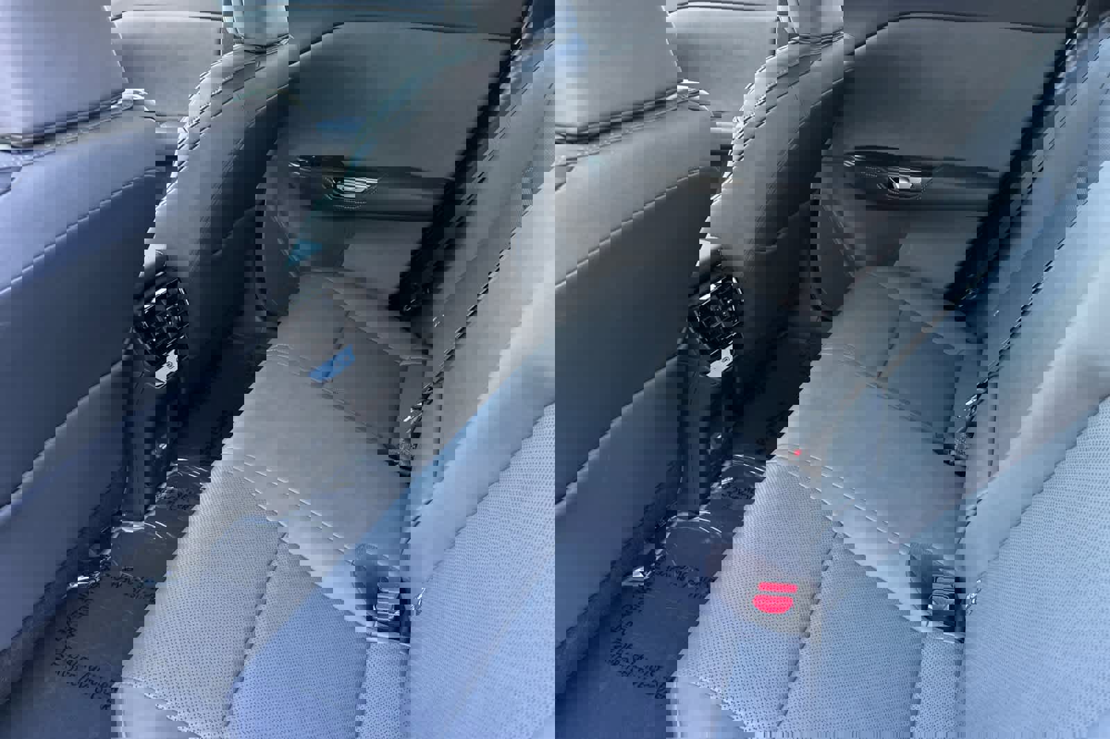 Certified 2025 Lexus RZ 300e w/ Accessory Package (Z2) image 4