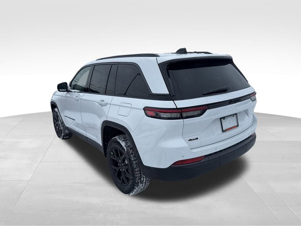 New 2026 Jeep Grand Cherokee Altitude image 3