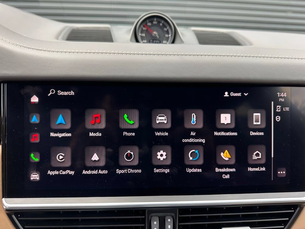Certified 2023 Porsche Cayenne AWD/4WD image 36