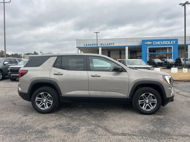 Used 2025 GMC Terrain Elevation image 2