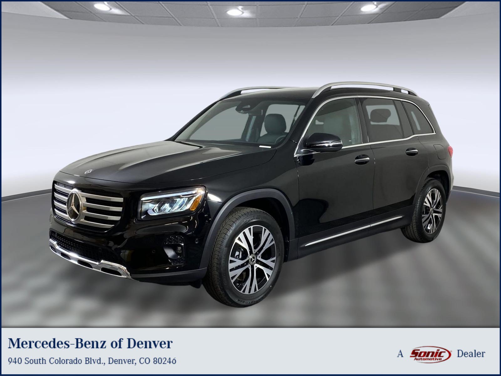 Used 2025 Mercedes-Benz GLB 250 4MATIC image 1