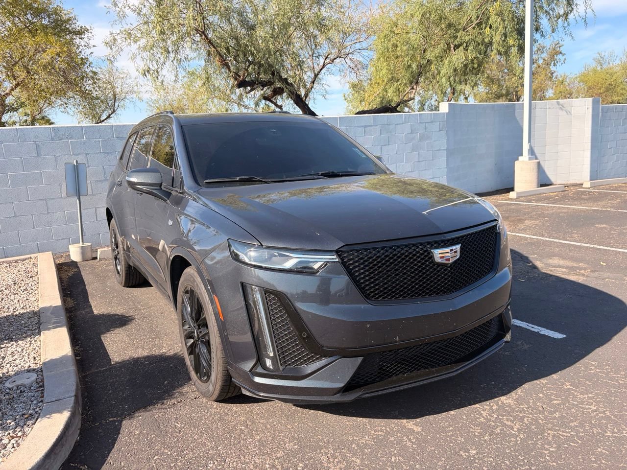 Used 2021 Cadillac XT6 Sport w/ LPO, ONYX Package AWD/4WD image 4